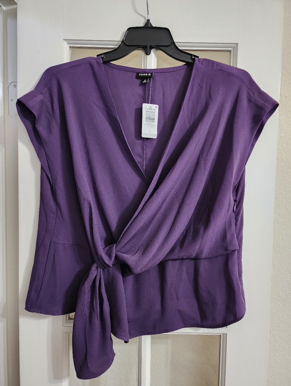NWT Torrid Crepe Twist Front Blouse Purple V Neck Surplice Size 0